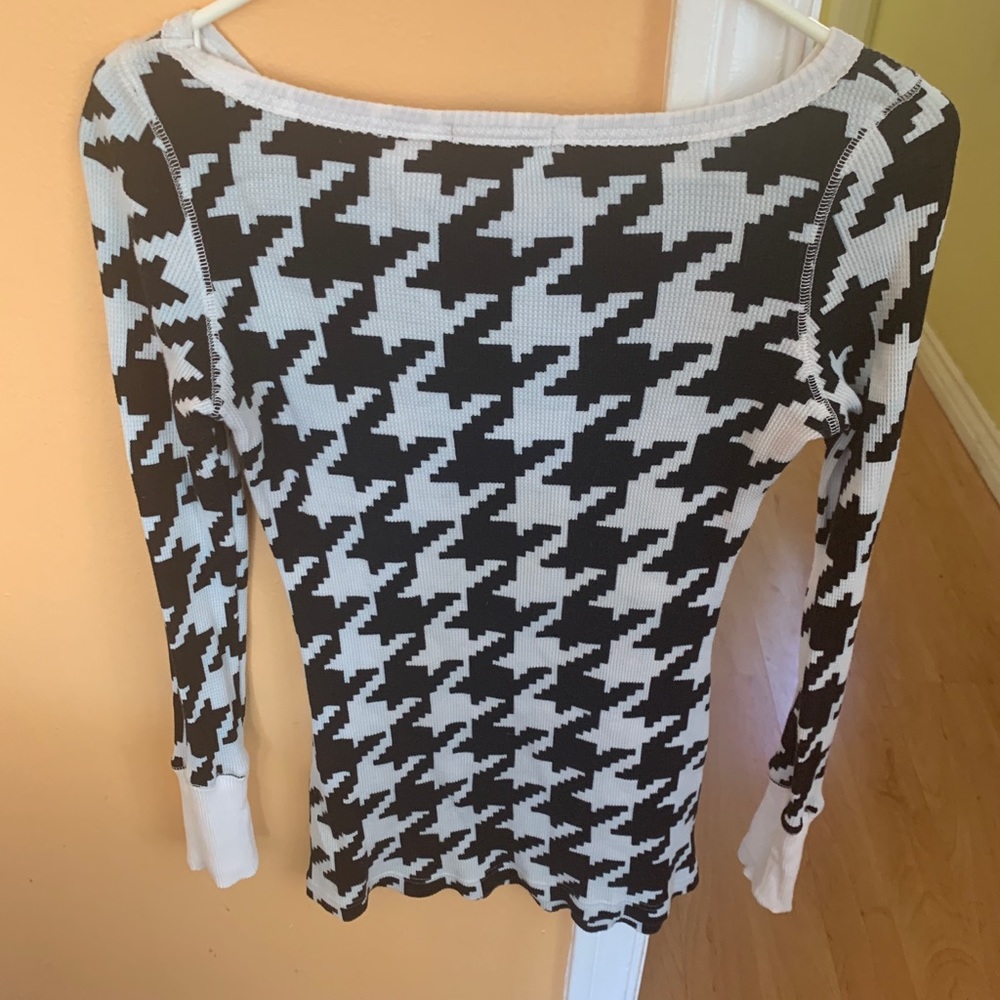 Sweater - Picture 4 of 4